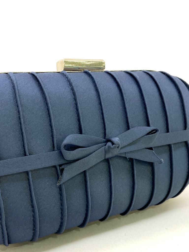 Pochette on sale blu navy